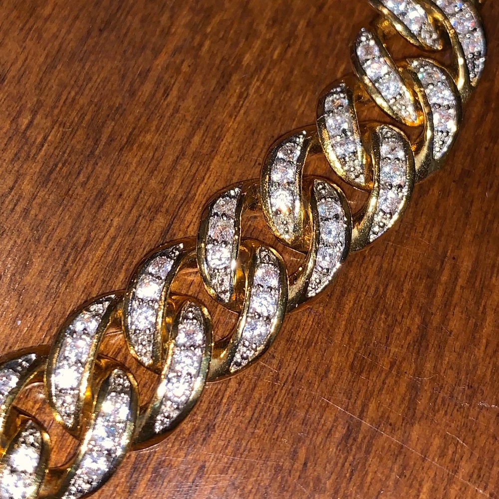 Cuban Chain - Picture 3 of 4